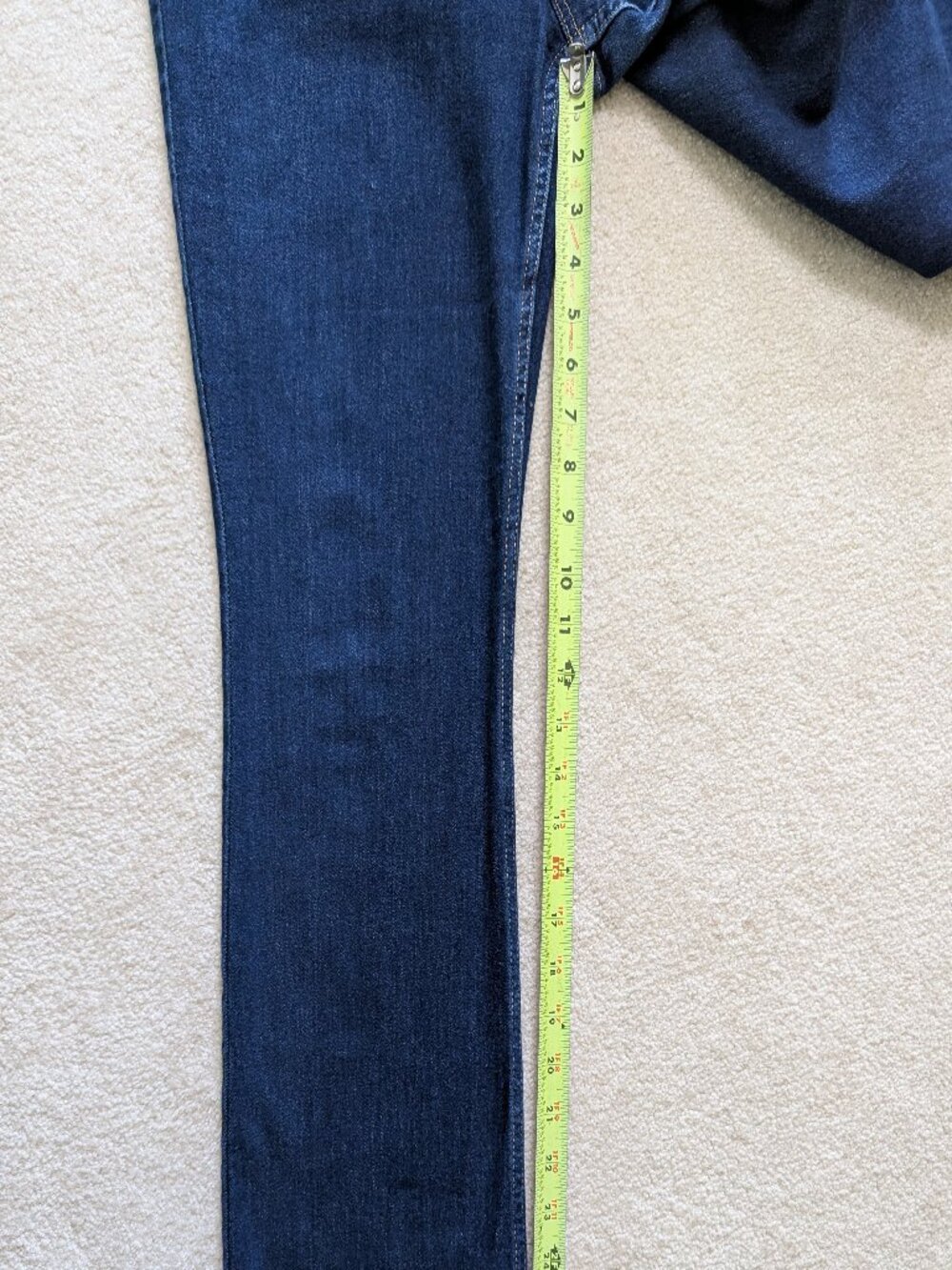 Old Navy Wow Boot-Cut Jeans Dark Wash Mid-Rise Size 14 Short 14S 28" Inseam - Picture 4 of 6